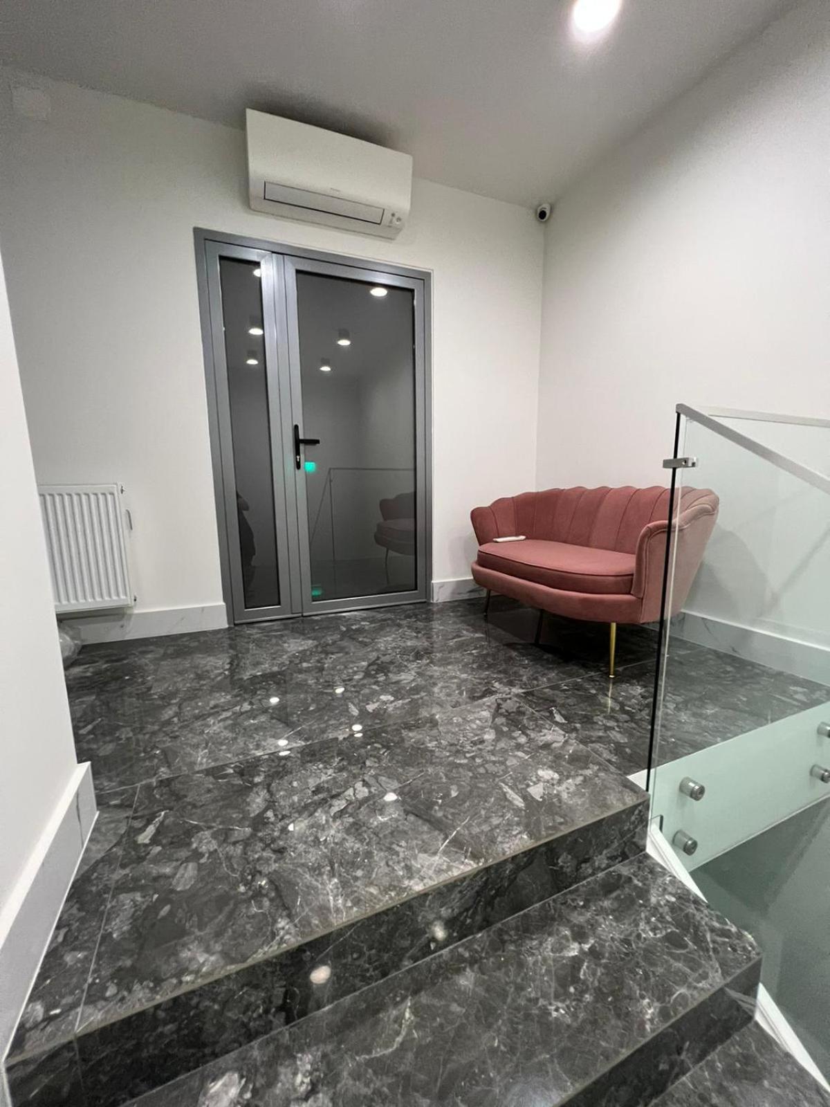 Arcgroup Medical Apartment Oradea Exterior foto